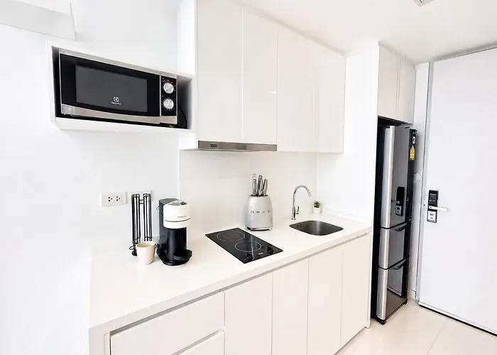 公寓 Luxury 1br - Infinity Pool - Sathorn 曼谷
